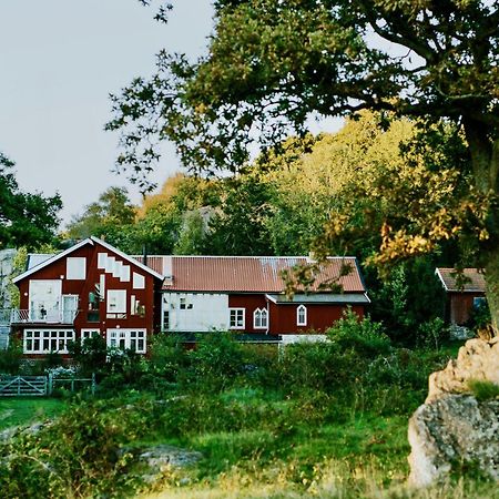 Bed and Breakfast Summer Bnb Kaerlingesund Retreat Center Уддевалла Экстерьер фото